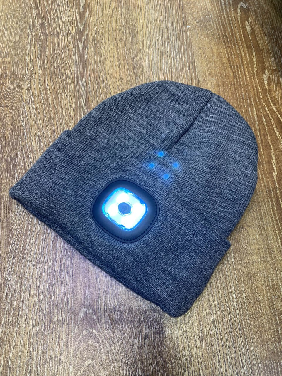 قبعة شتوية دافئة مع إضاءة LED مدمجة 🔦 مثالية للأنشطة الليلية والعمل في الظلام ، متوفر بثلاث ألوان